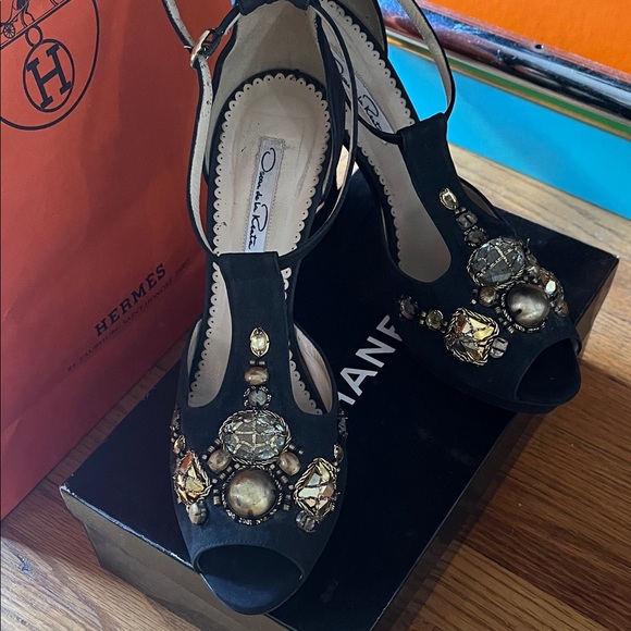 Oscar de la Renta Shoes - Oscar de la Renta Black Embellished Heels